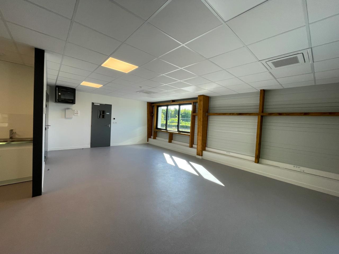 Local d'activité Ingré 756m² Location local d'activité Ingré Loiret OLACT2113027 3